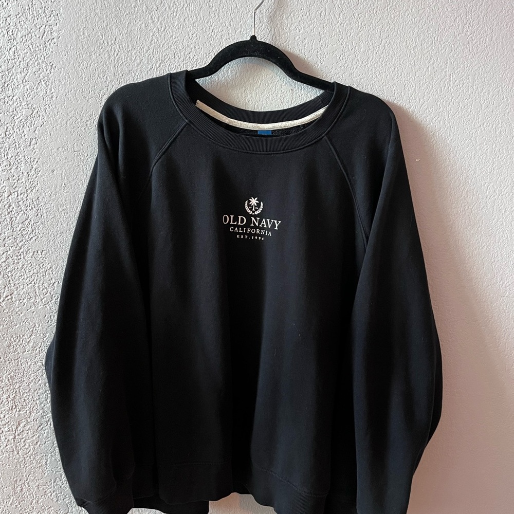 Old Navy Black Crewneck Sweatshirt